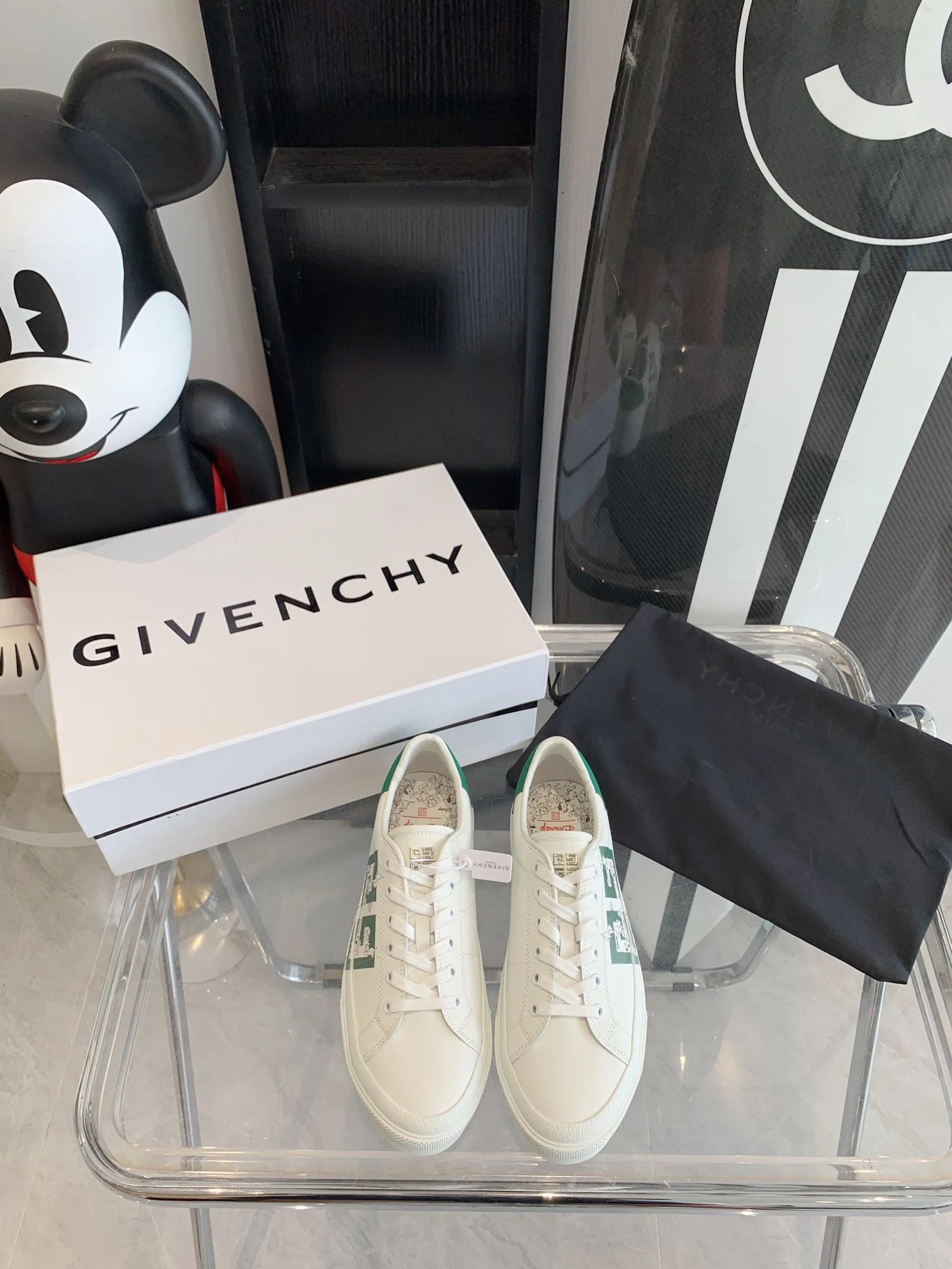BestValue Givenchy Shoes 8112