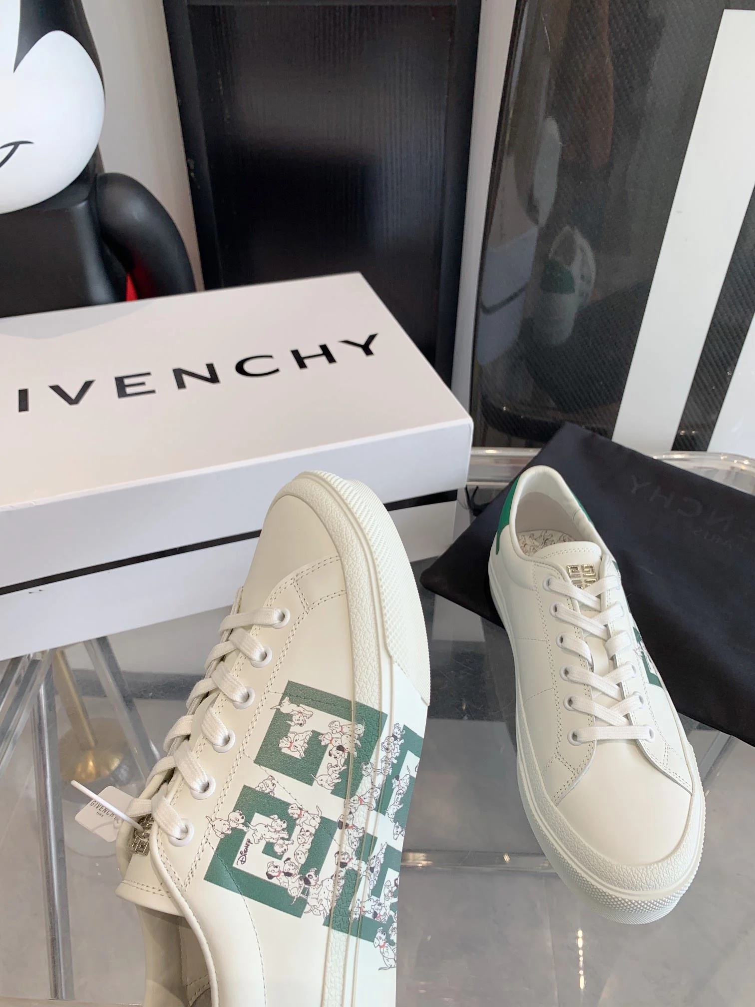 BestValue Givenchy Shoes 8112