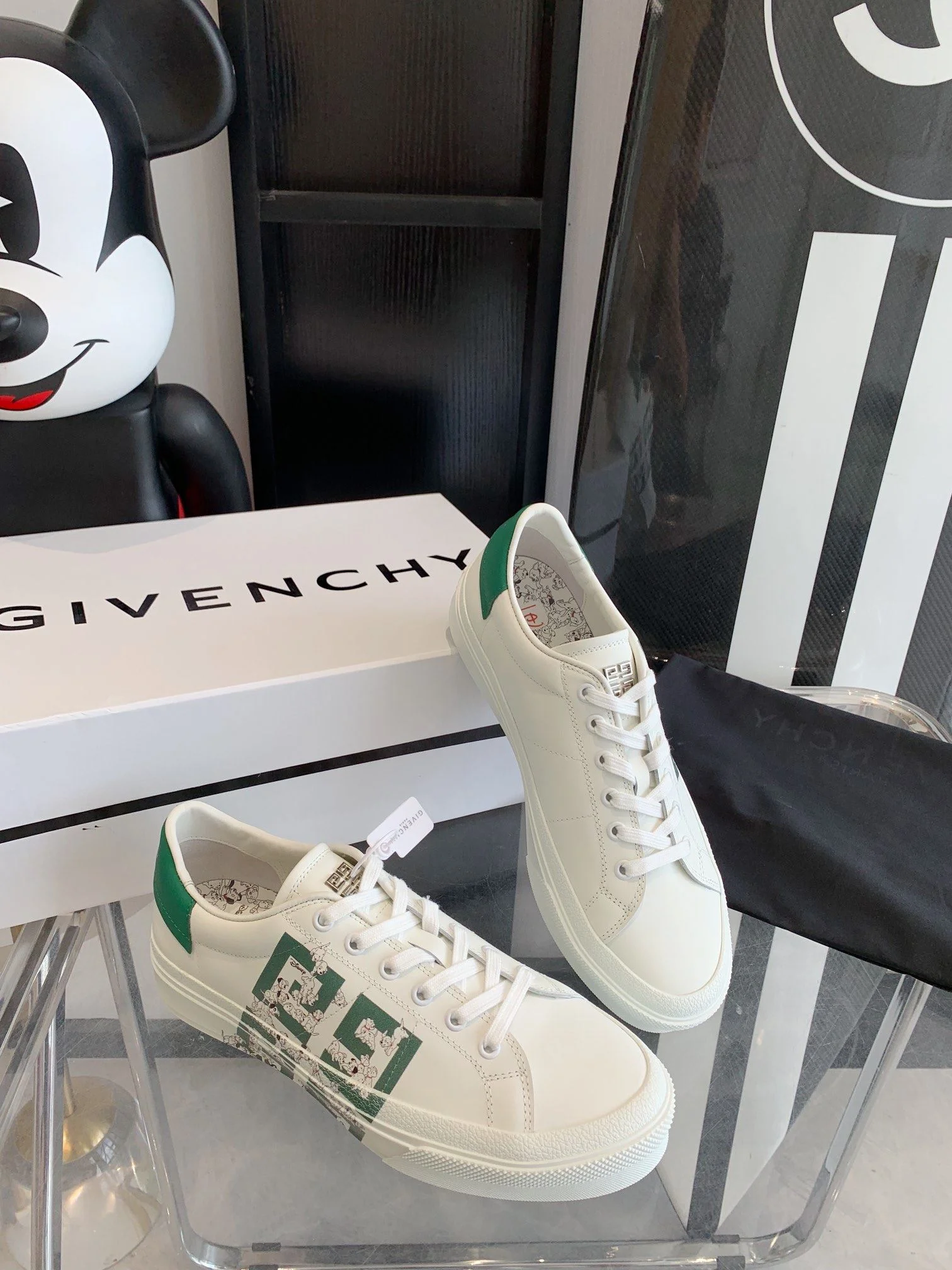 BestValue Givenchy Shoes 8112