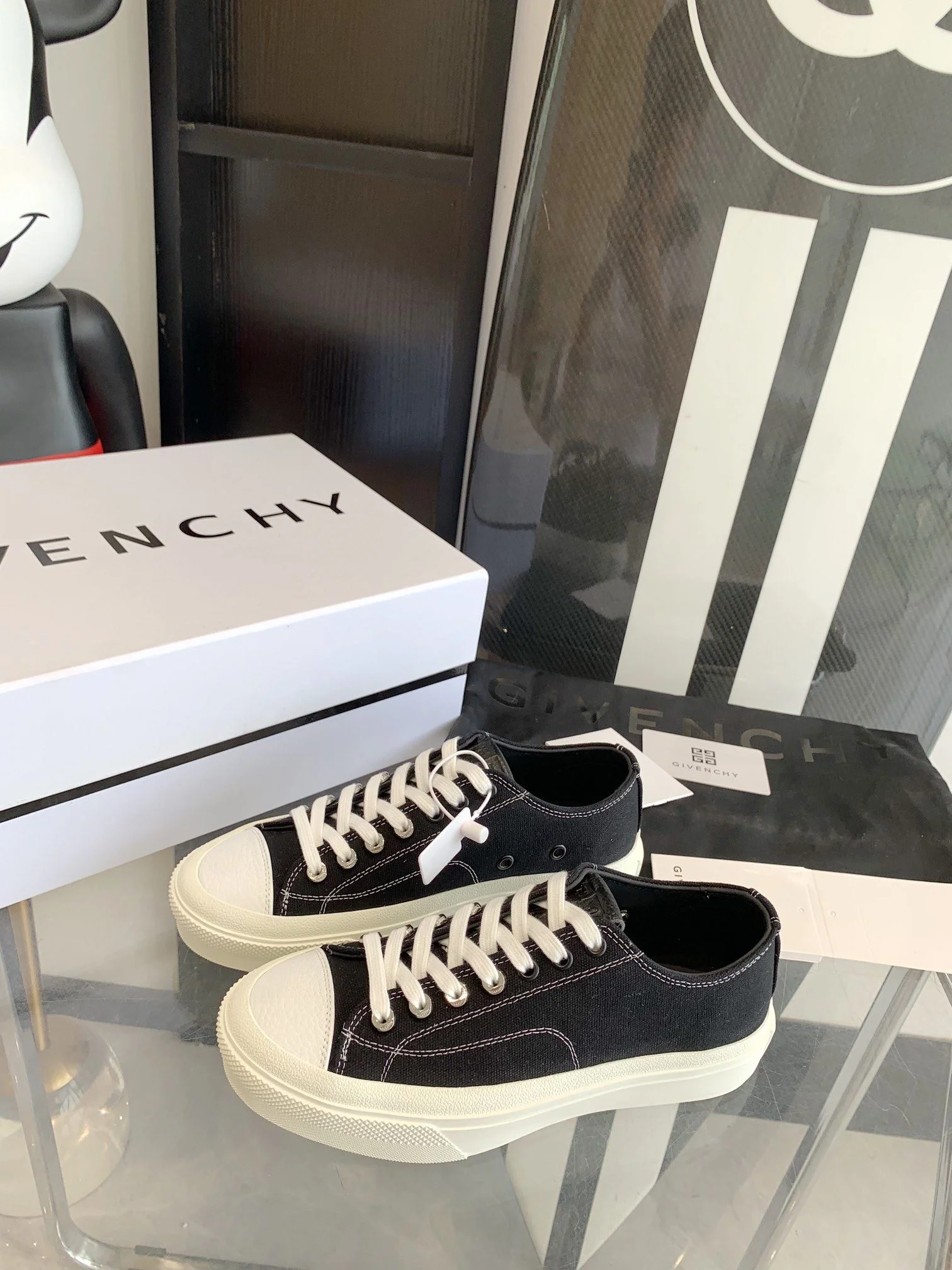 HighPerformance Givenchy Shoes 8047