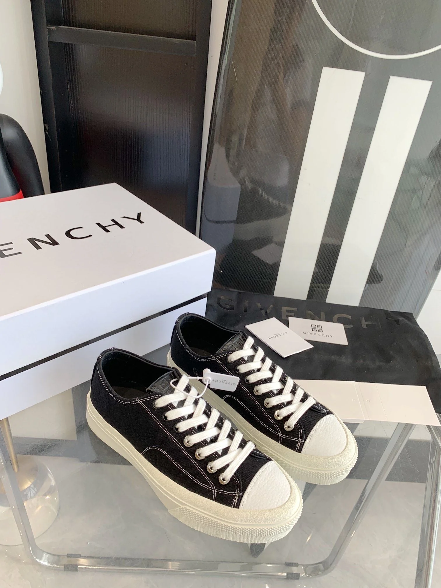 HighPerformance Givenchy Shoes 8047