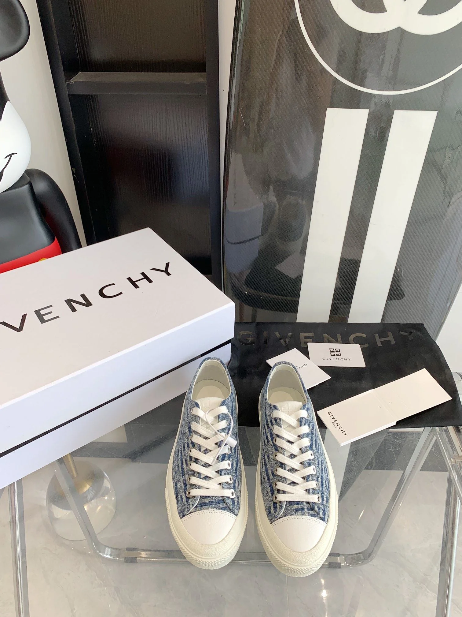 ModernLook Givenchy Shoes 8033