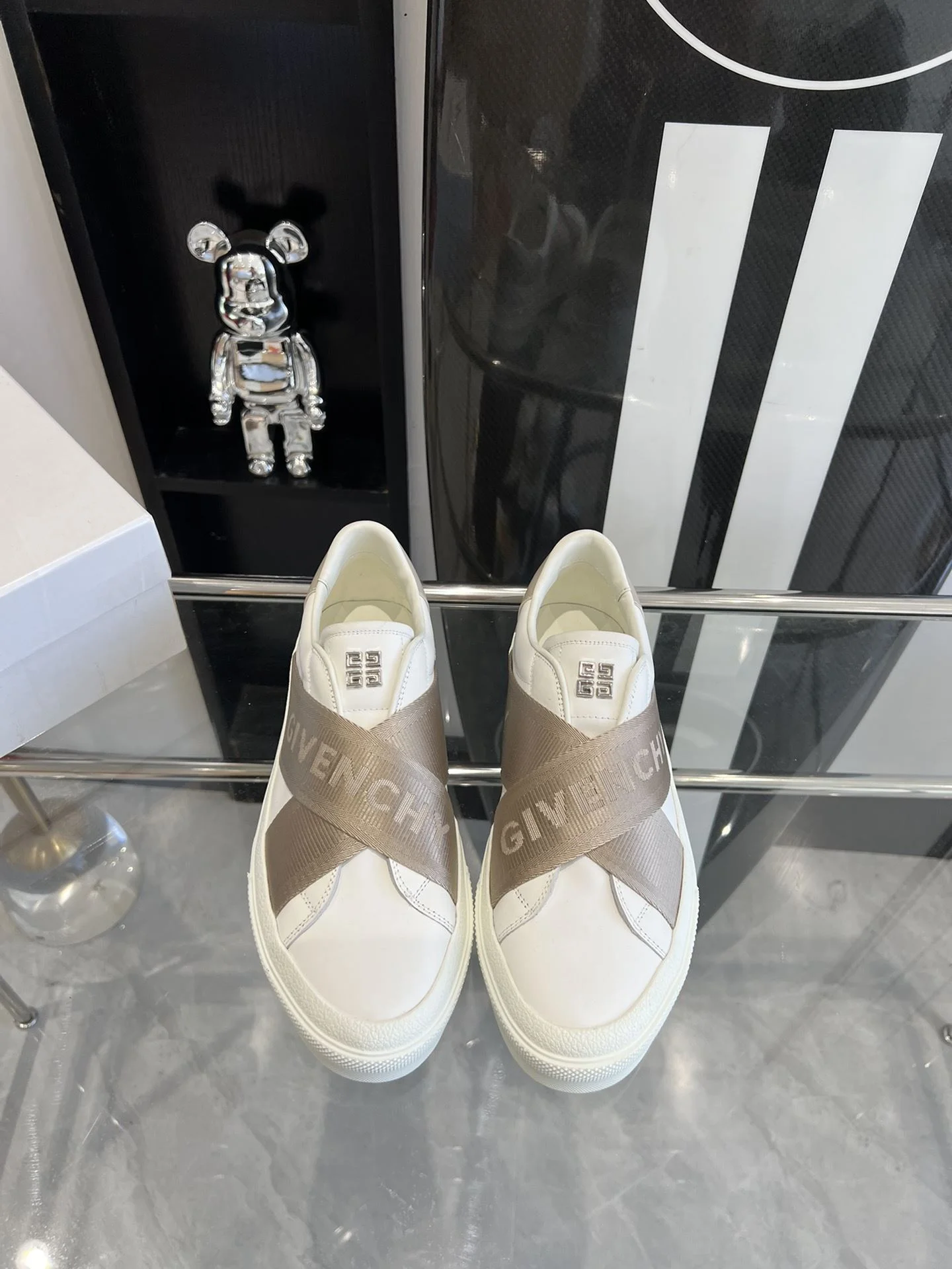 FreshLook Givenchy Shoes 8062