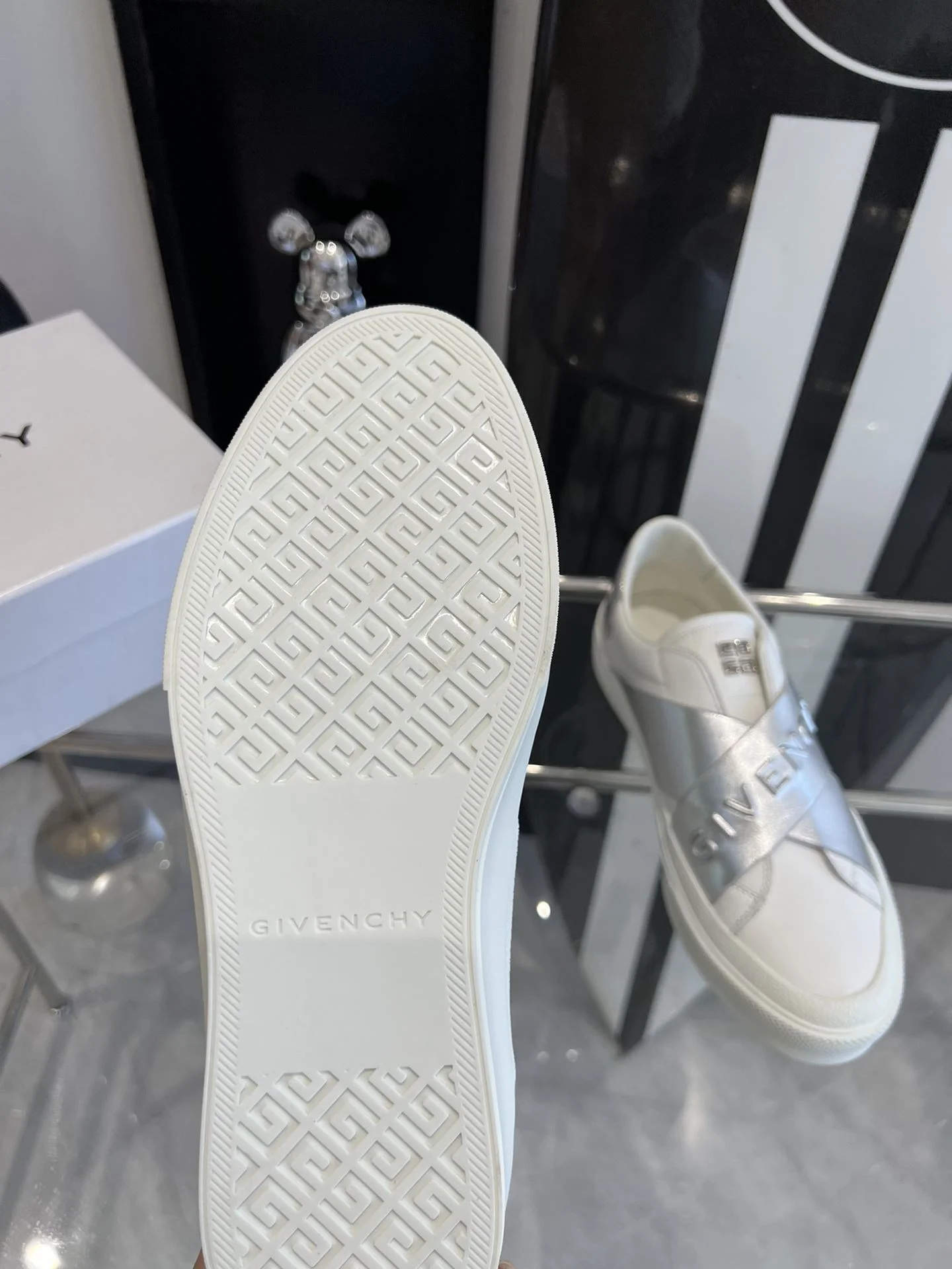 BestValue Givenchy Shoes 8031