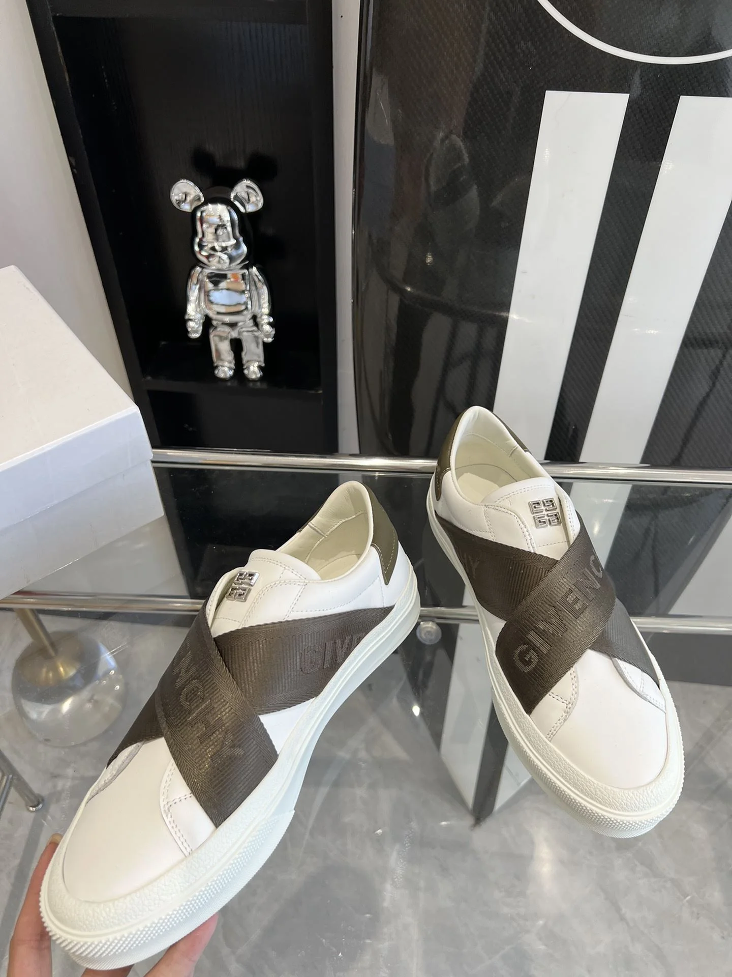 Cozy Givenchy Shoes 8058