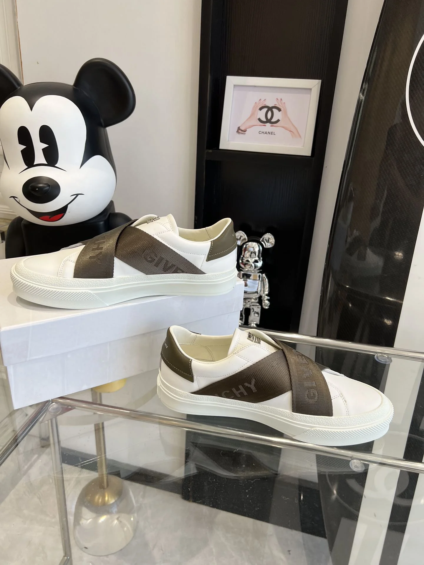 Cozy Givenchy Shoes 8058