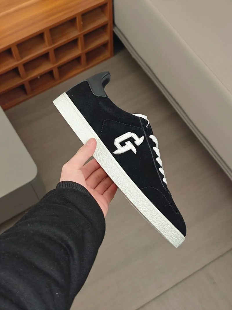 Tailored Givenchy Shoes 14081