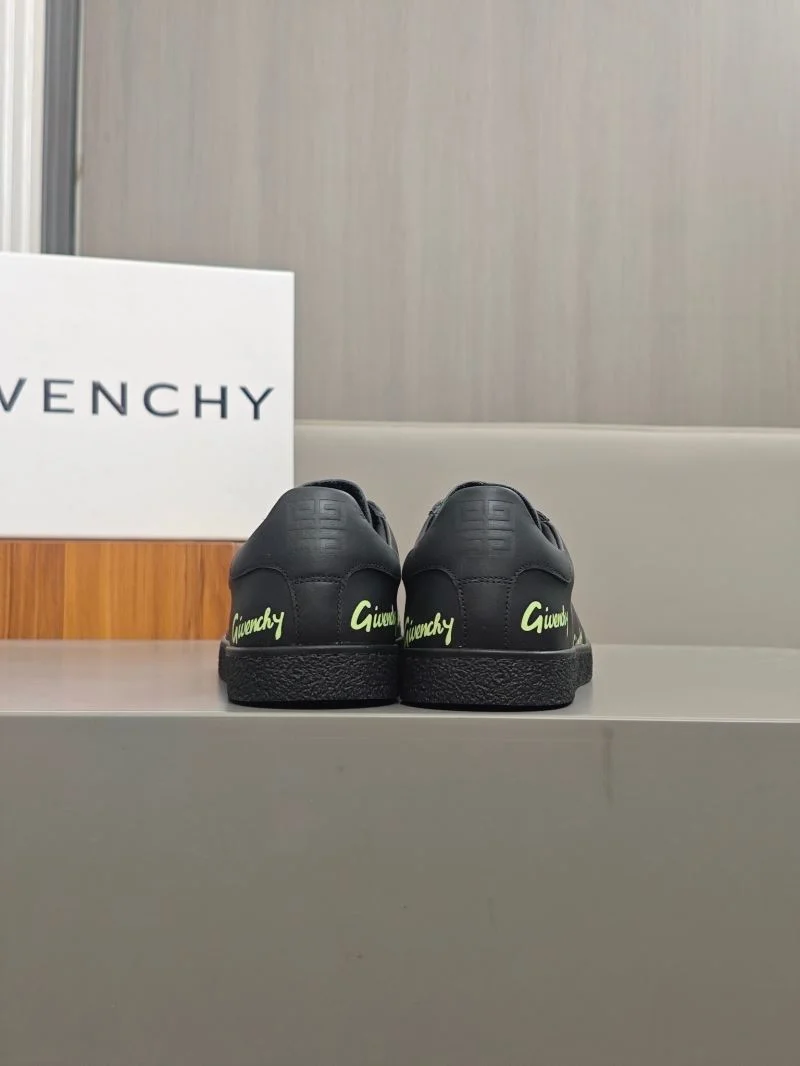 Givenchy Shoes TechFriendly 14066