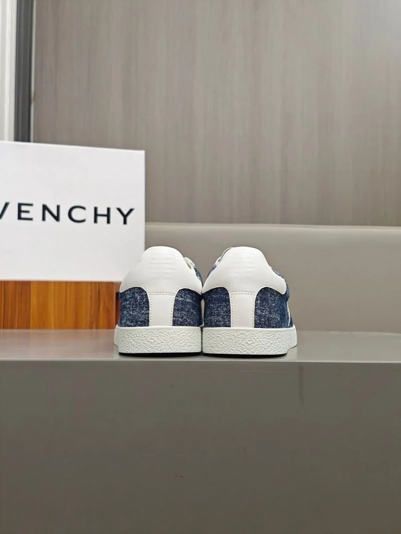SoftTouch Givenchy Shoes 14057
