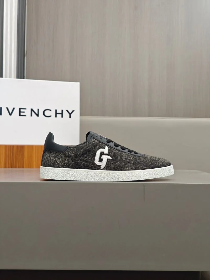 Elegant Givenchy Shoes 14058