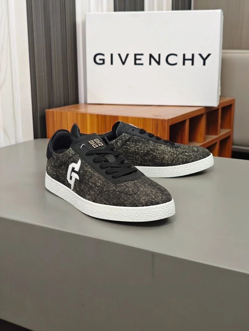Elegant Givenchy Shoes 14058