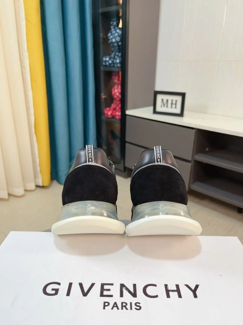 TechFriendly Givenchy Shoes 14050