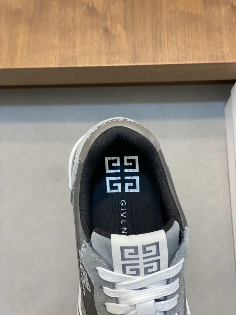 Fashionable Givenchy Shoes 14029