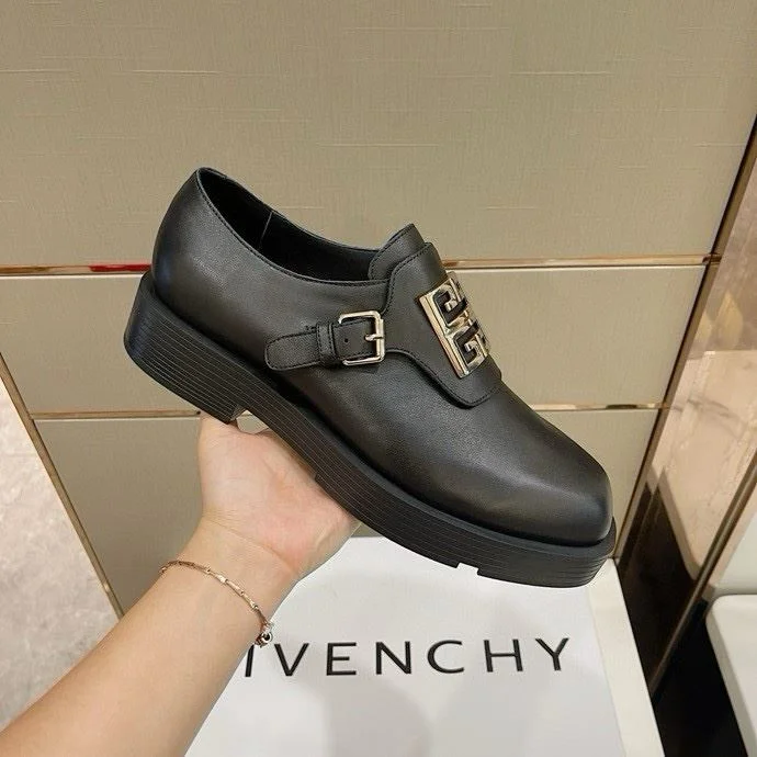 Elegant Givenchy Shoes 14022