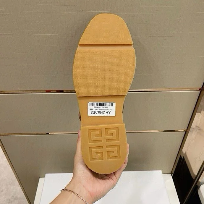 MultiPurpose Givenchy Shoes 14024