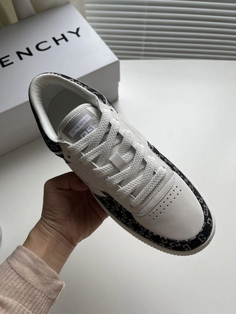 SmoothTexture Givenchy Shoes 14015