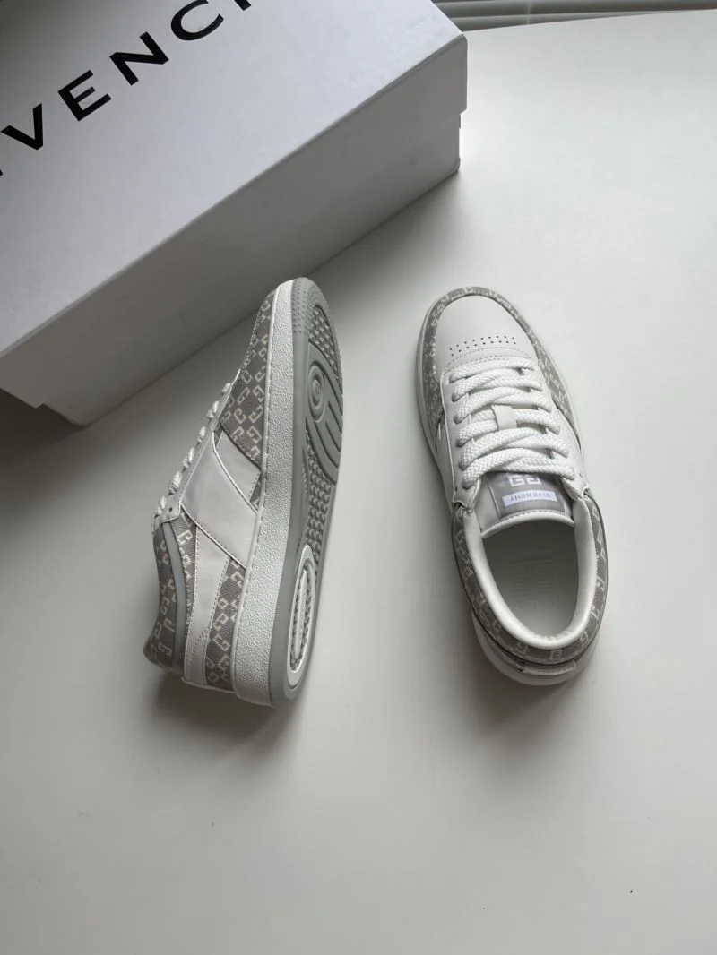 MoistureWicking Givenchy Shoes 14019