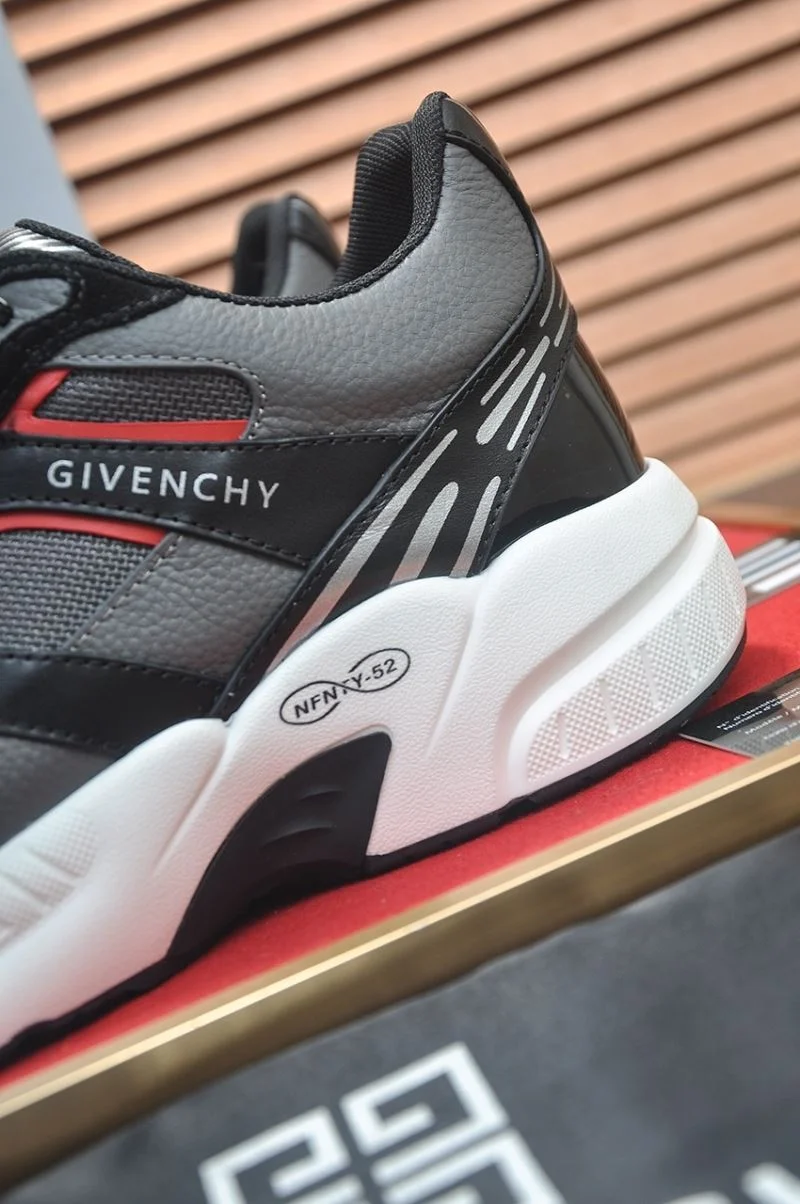 OdorResistant Givenchy Shoes 14010