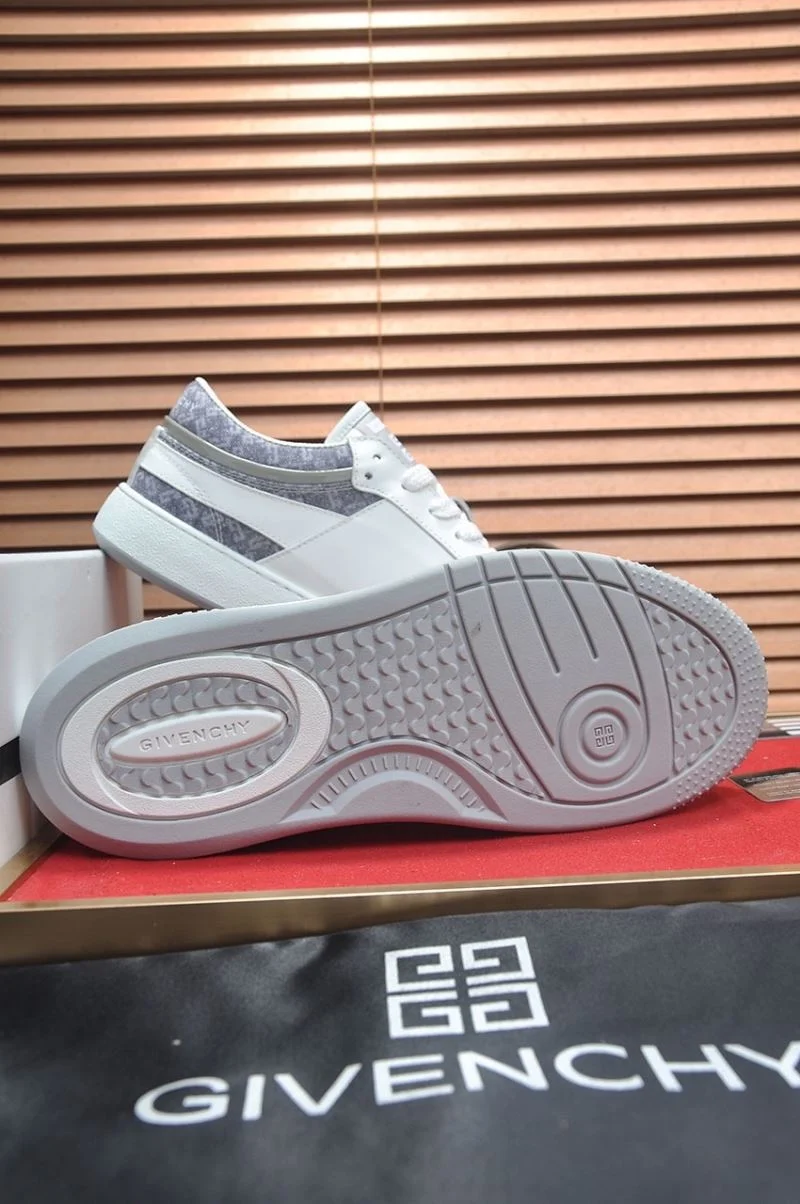 Givenchy Shoes Versatile 14005