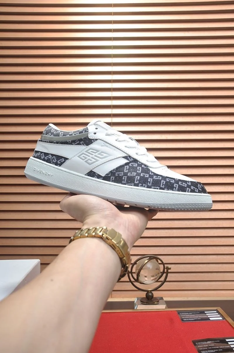 Givenchy Shoes UrbanStyle 14025