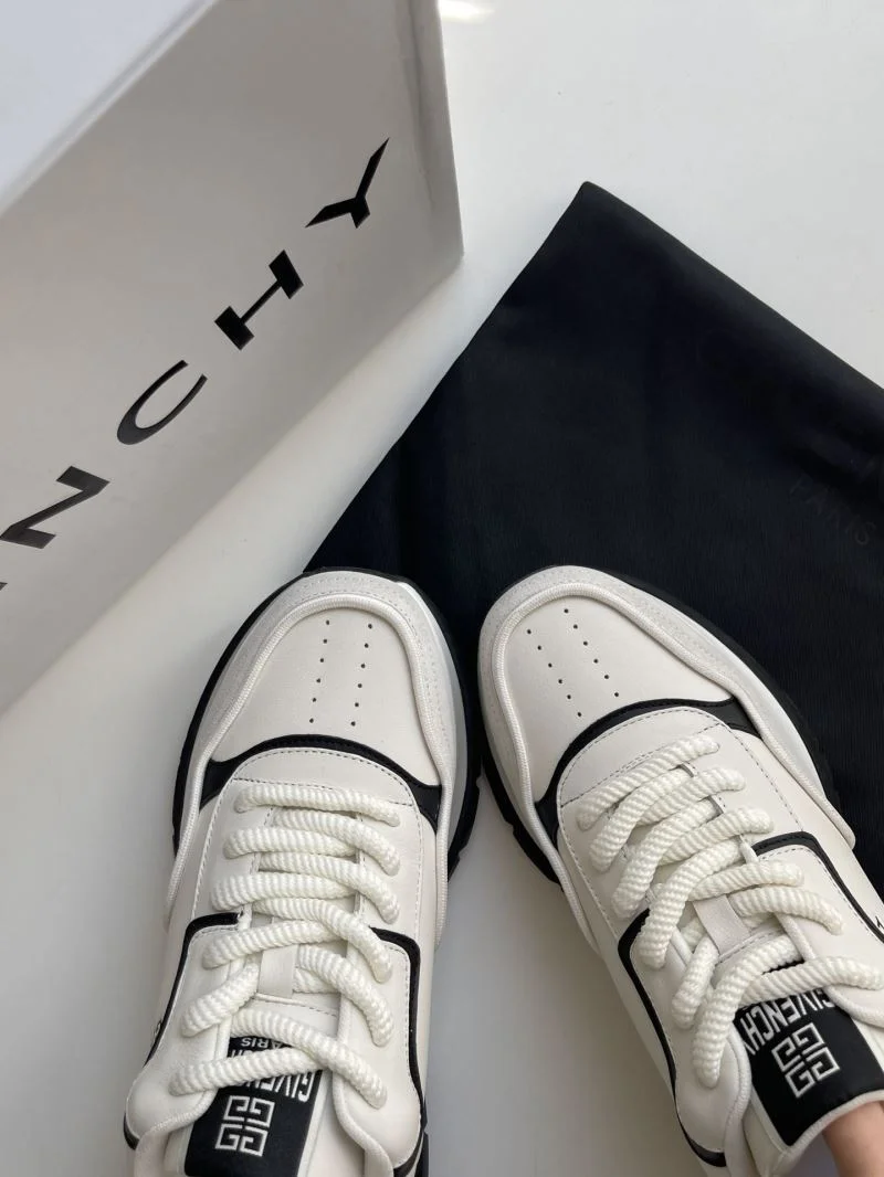WaterResistant Givenchy Shoes 13984