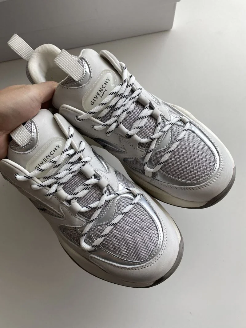 Minimalist Givenchy Shoes 13972