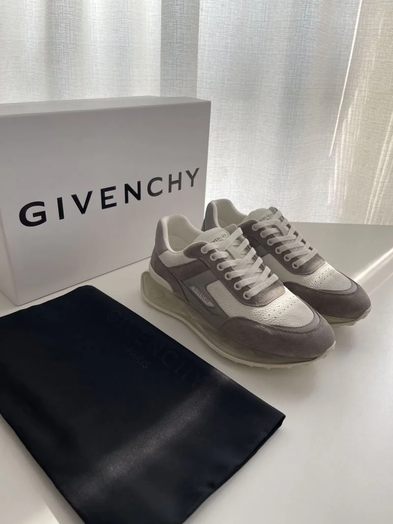 SoftTouch Givenchy Shoes 14034