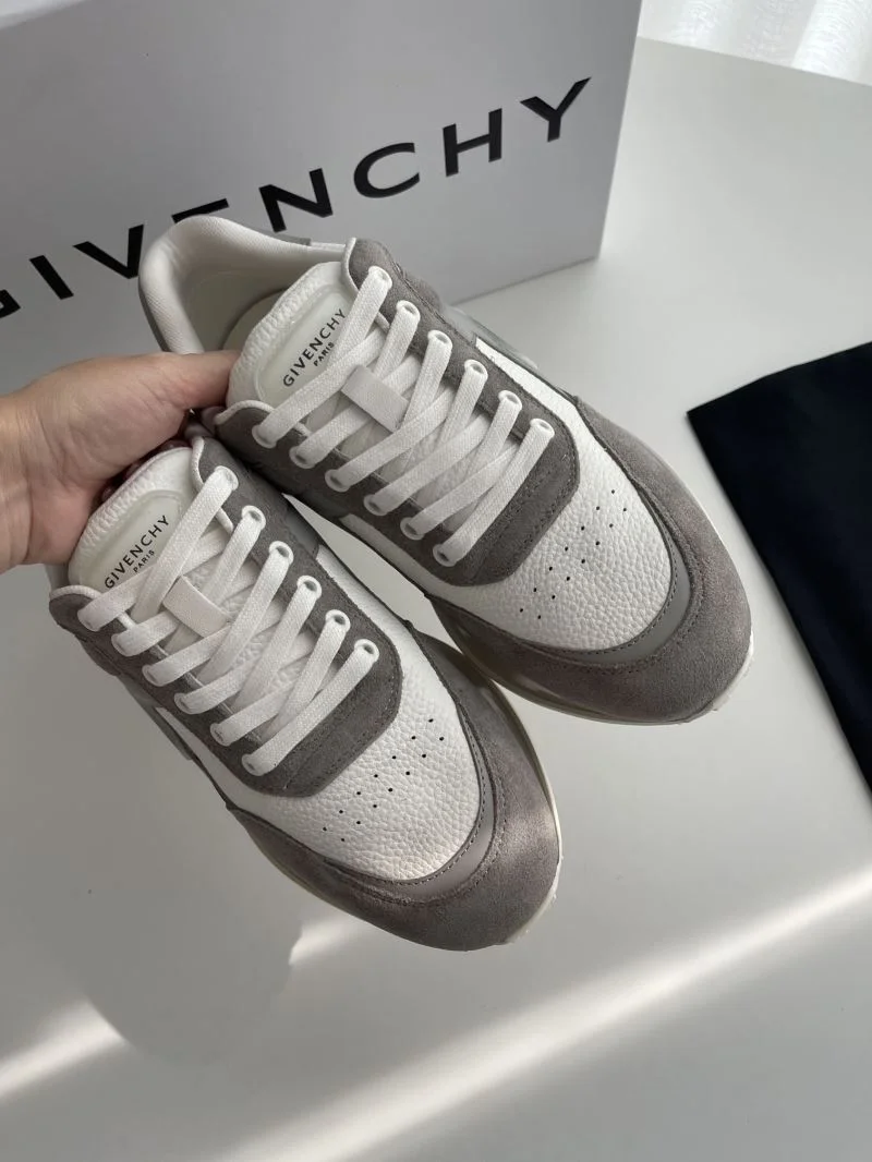 SoftTouch Givenchy Shoes 14034