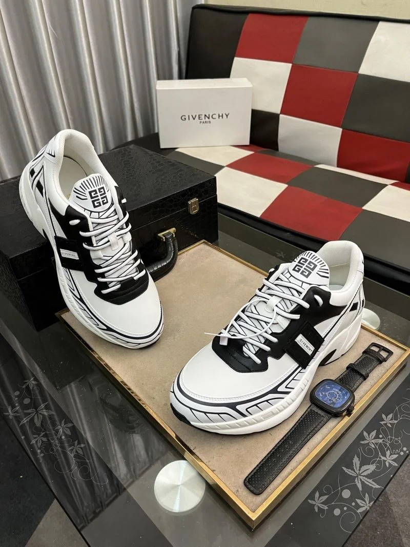 Unisex Givenchy Shoes 13900
