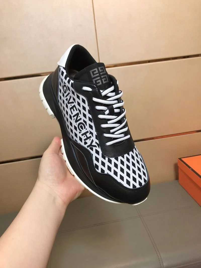 MoistureWicking Givenchy Shoes 13889
