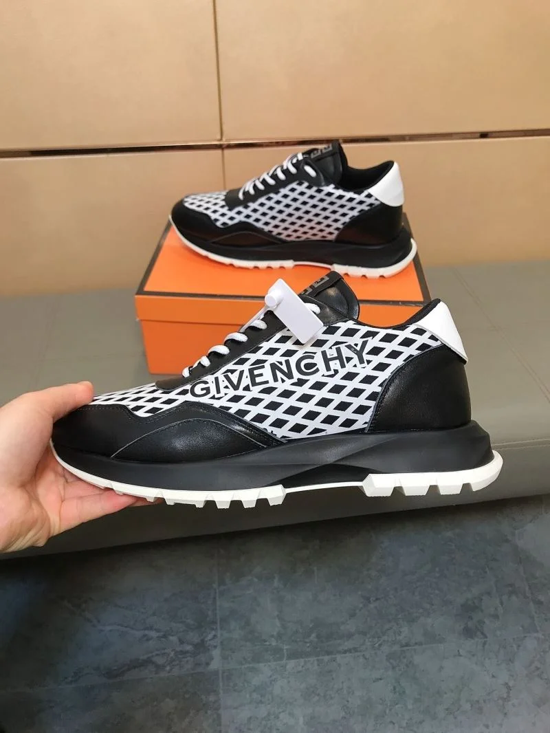 MoistureWicking Givenchy Shoes 13889