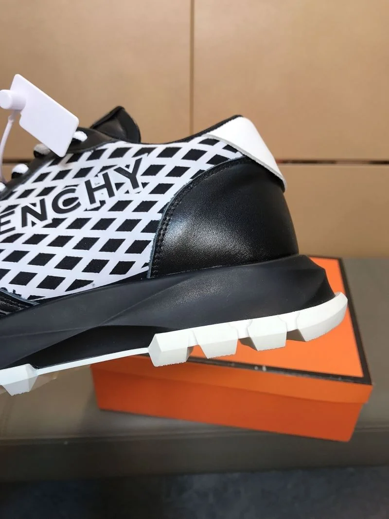 MoistureWicking Givenchy Shoes 13889