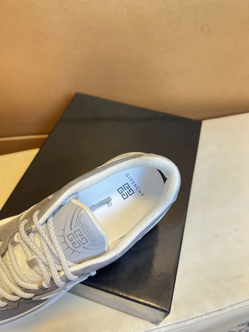 WrinkleFree Givenchy Shoes 13931