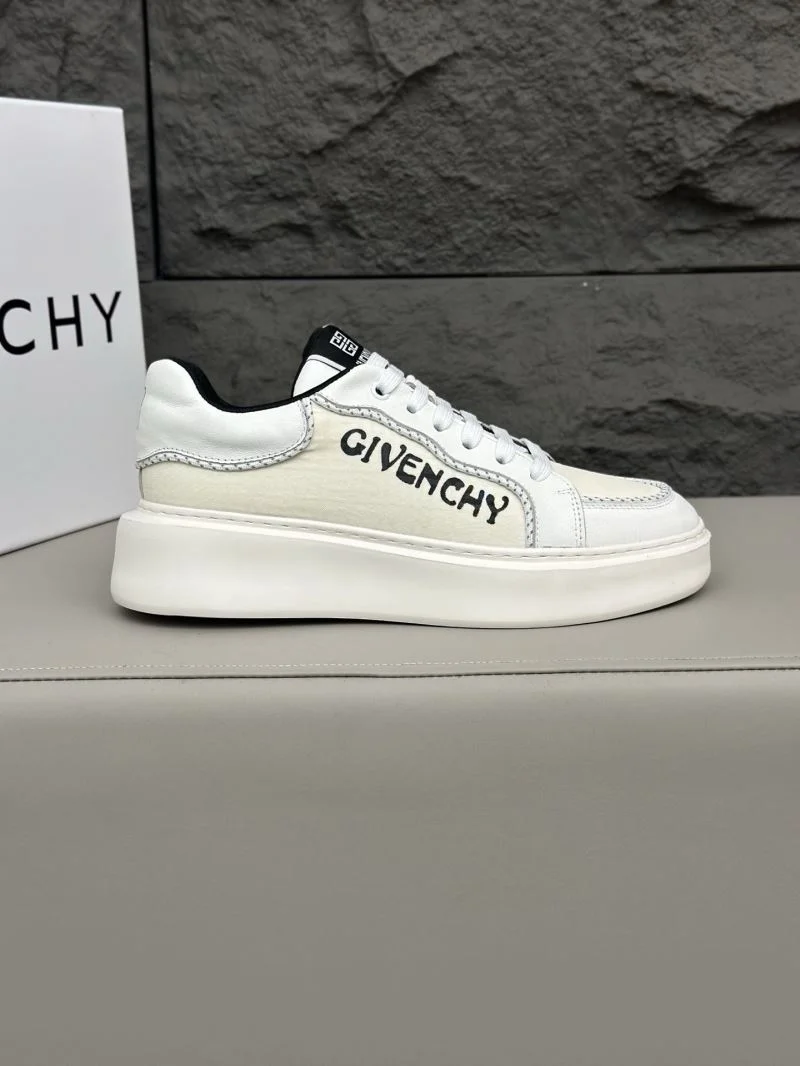 WaterResistant Givenchy Shoes 13914