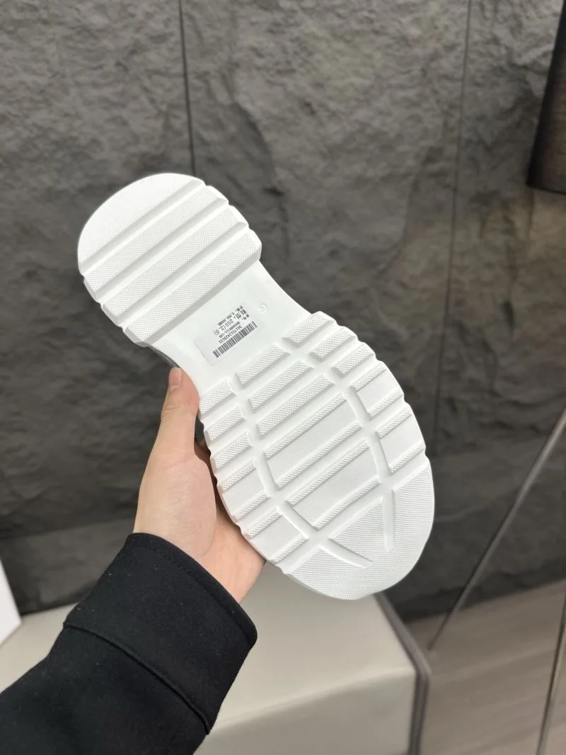 Sporty Givenchy Shoes 13853