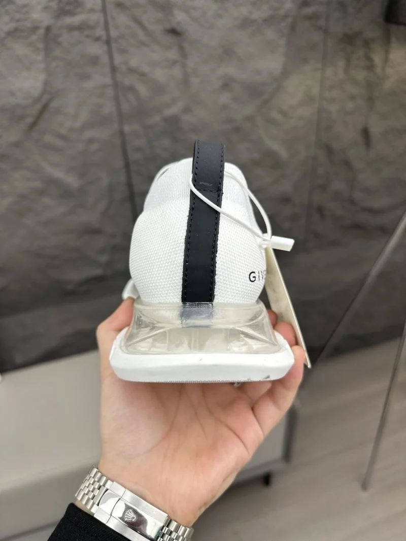Sporty Givenchy Shoes 13853