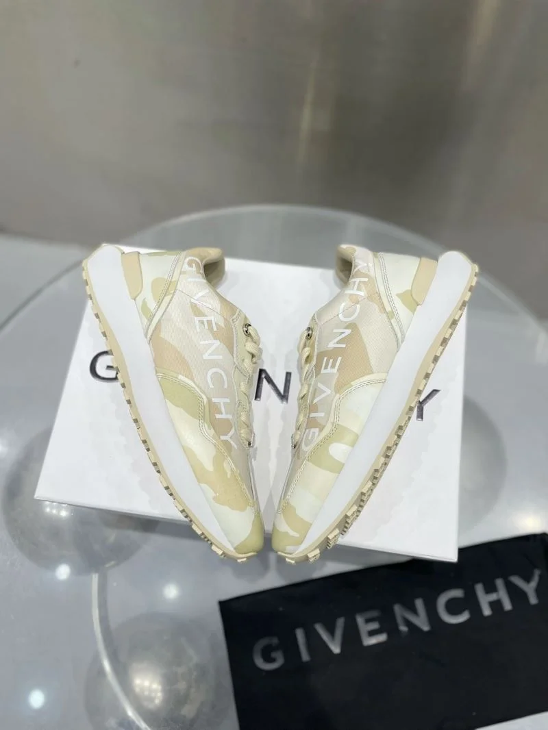 Trendsetting Givenchy Shoes 6395