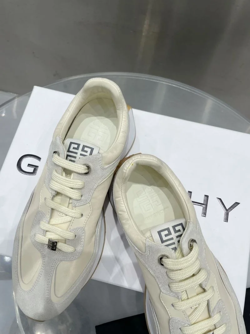 Givenchy Shoes Cozy 6437