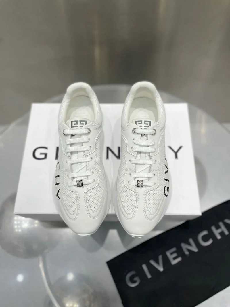WellDesigned Givenchy Shoes 6421