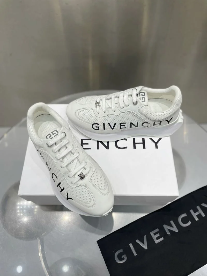 WellDesigned Givenchy Shoes 6421