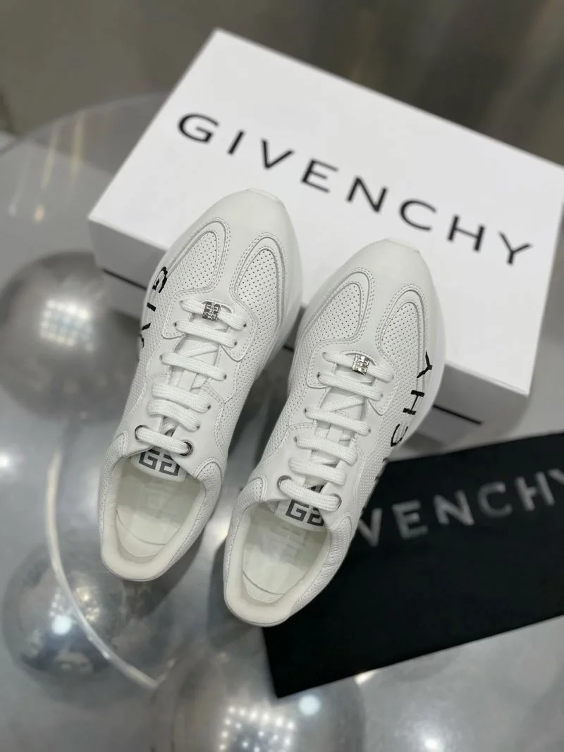 WellDesigned Givenchy Shoes 6421