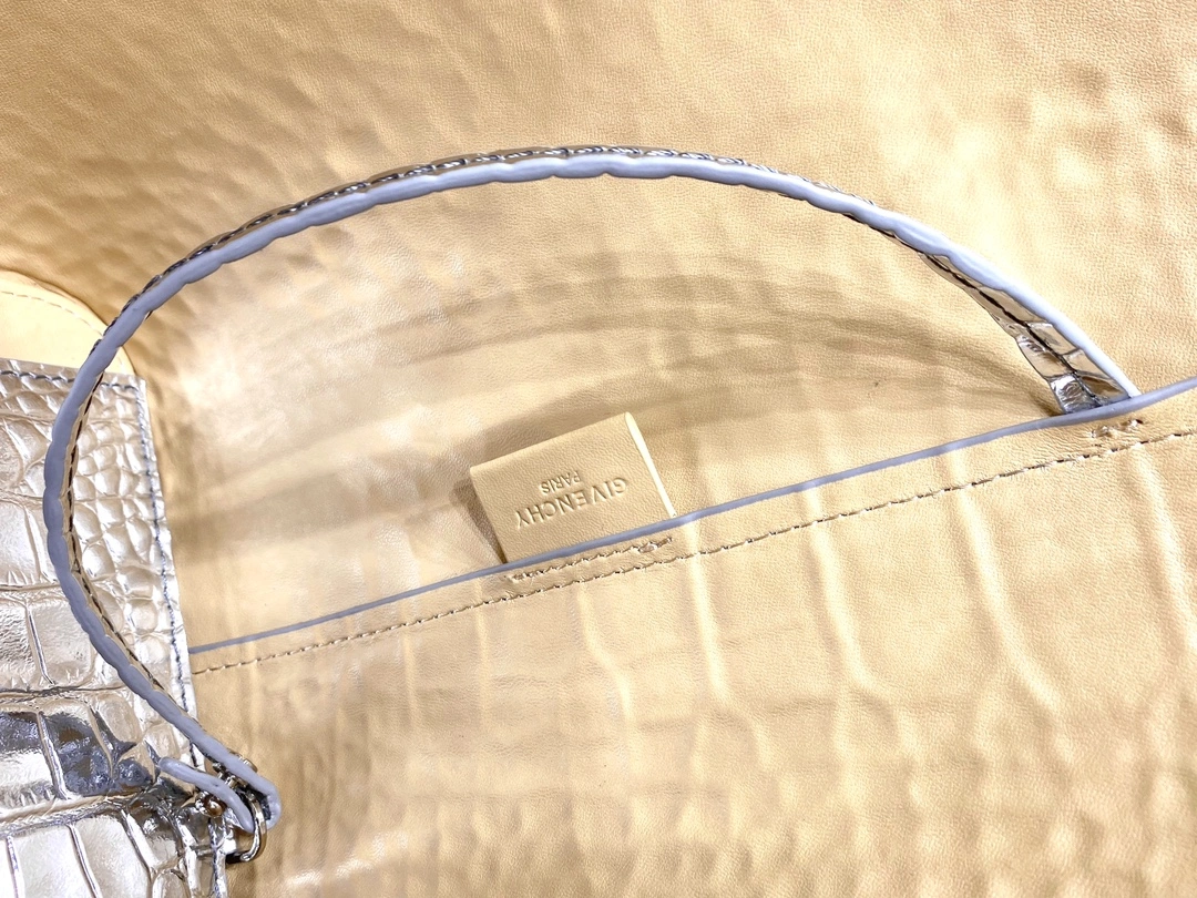 Givenchy Shopping Bags ZeroBulk 71703