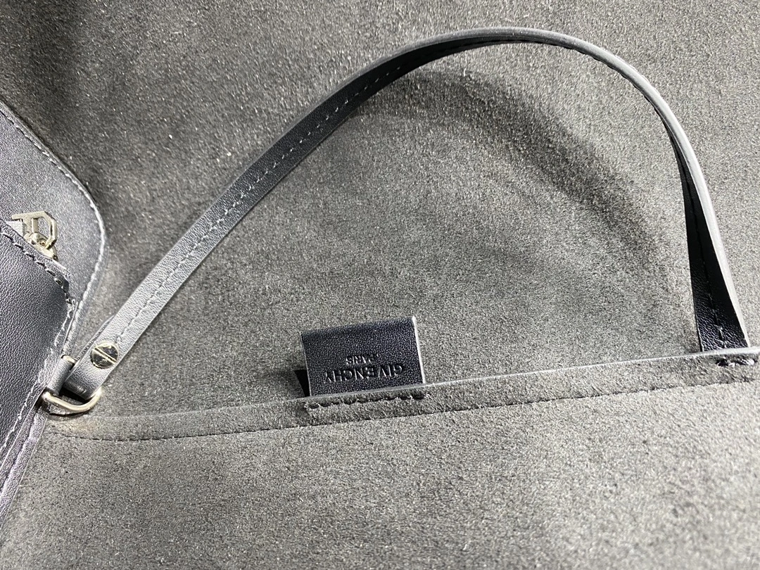 Givenchy Shopping Bags EasyCare 71696