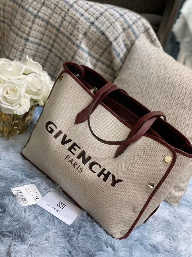Thermal Givenchy Shopping Bags 44900