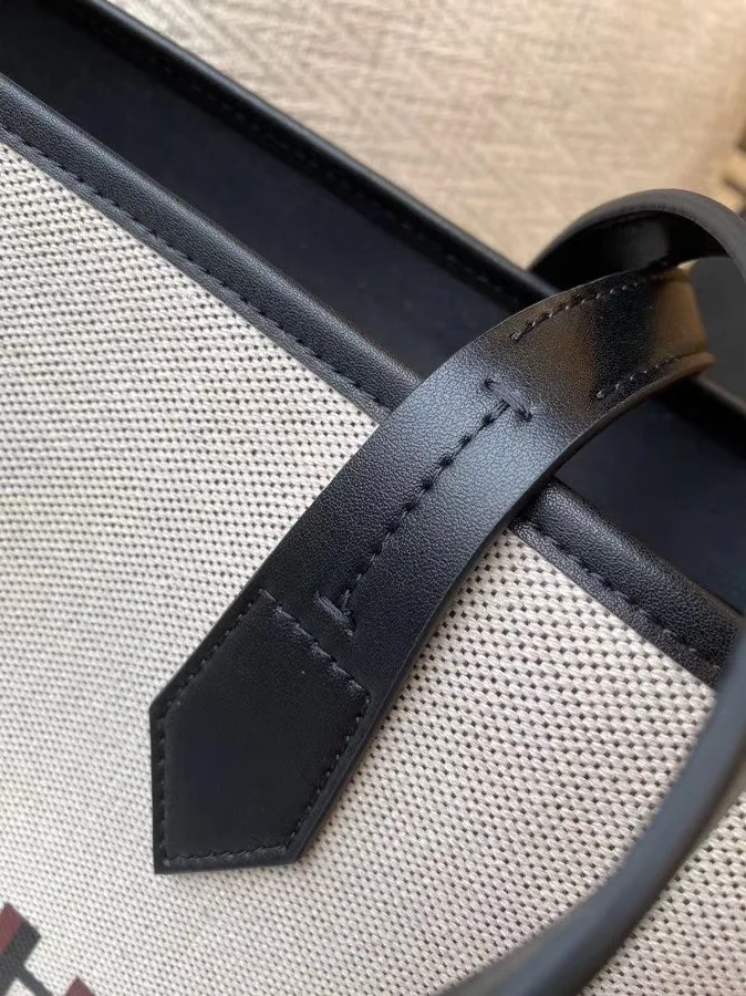 Givenchy Shopping Bags AllSeason 44890