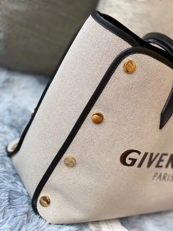 Givenchy Shopping Bags AllSeason 44890