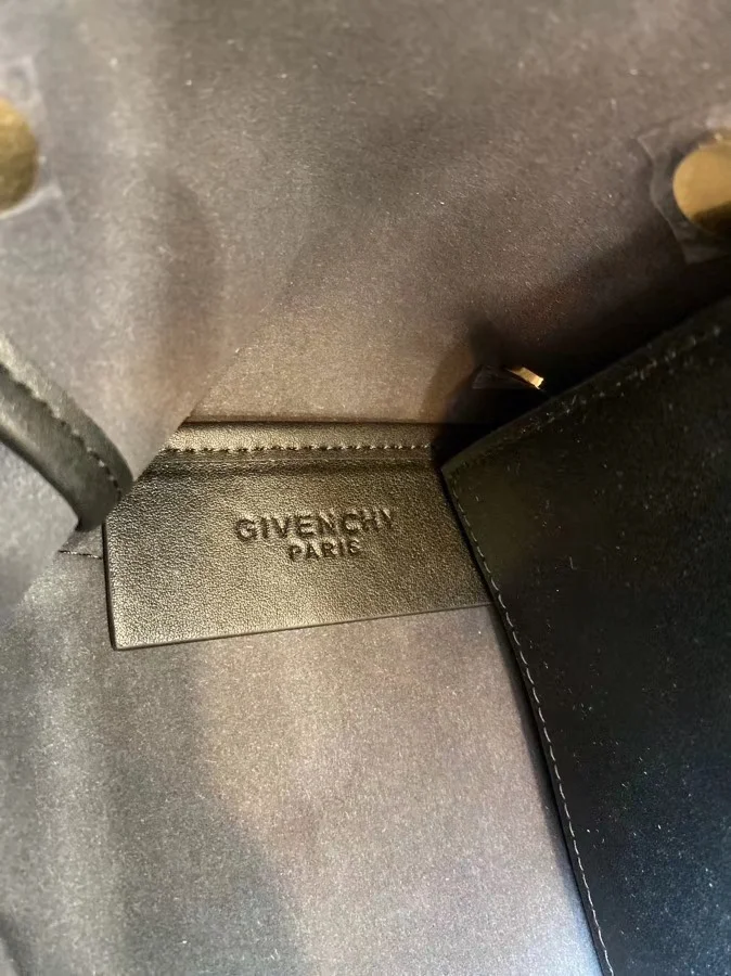 Givenchy Shopping Bags AllSeason 44890