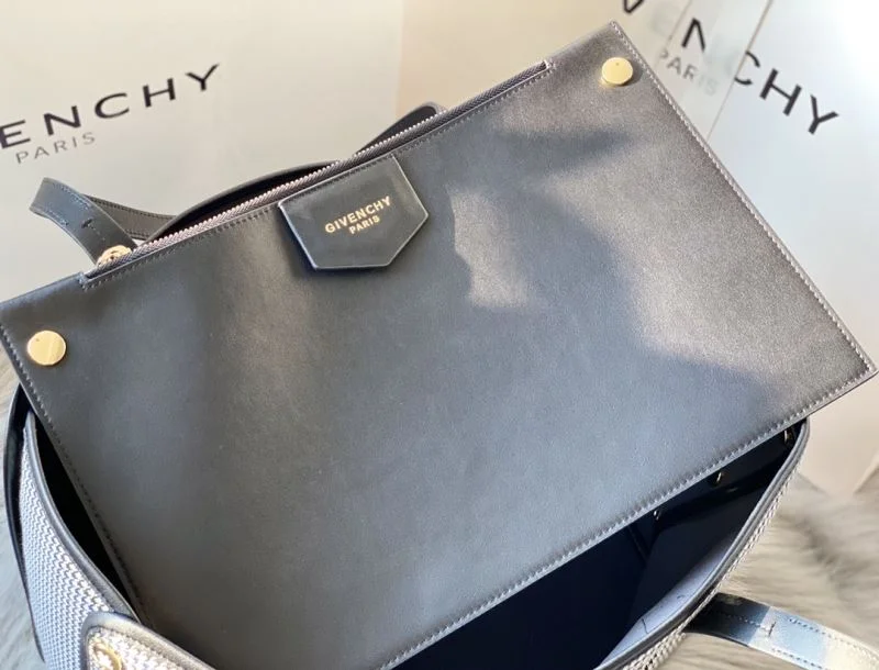 Givenchy Shopping Bags Bright 44896