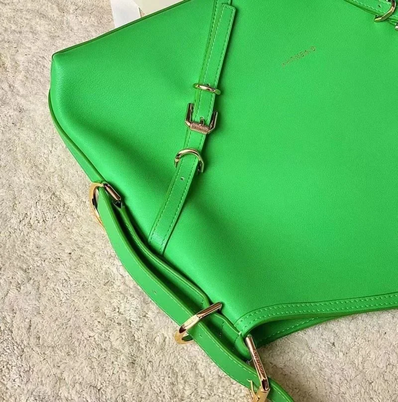 EasyCare Givenchy Shopping Bags 44579