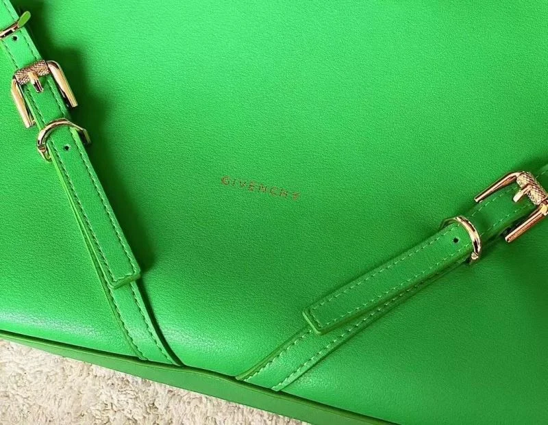 EasyCare Givenchy Shopping Bags 44579